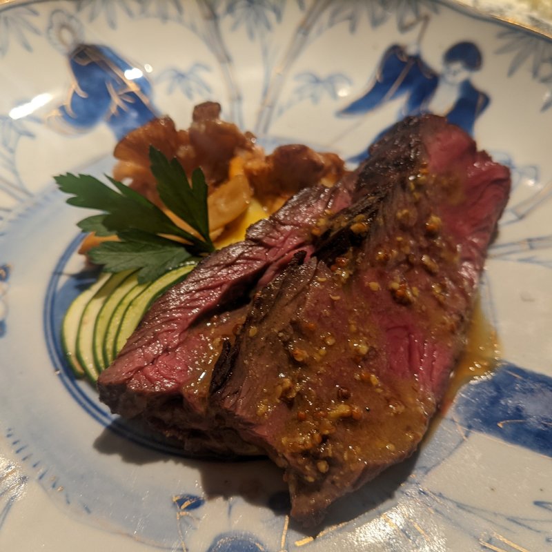 ニュージーランド産仔牛ロースト(KOTARO Hasegawa DOWNTOWN CUISINE )