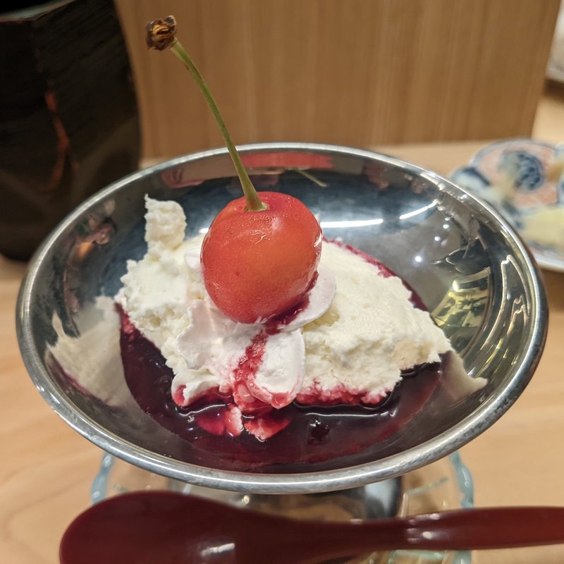 クレームダンジェ(鮨 たつ也 よしかわ)