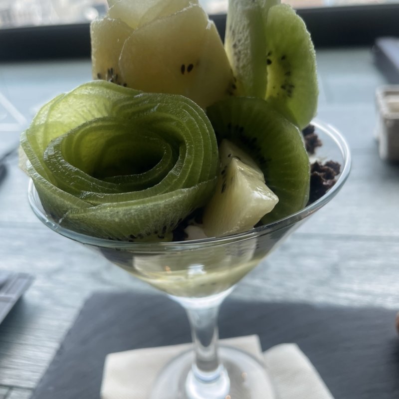 (フルーツパーラー果蔵)