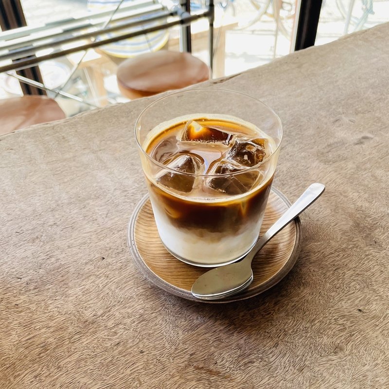 カフェラテ(Nui. HOSTEL & BAR LOUNGE)