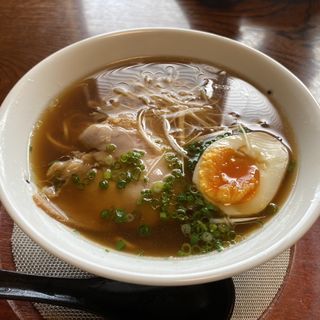 鶏中華そば（醤油）(麺処カミーノ)