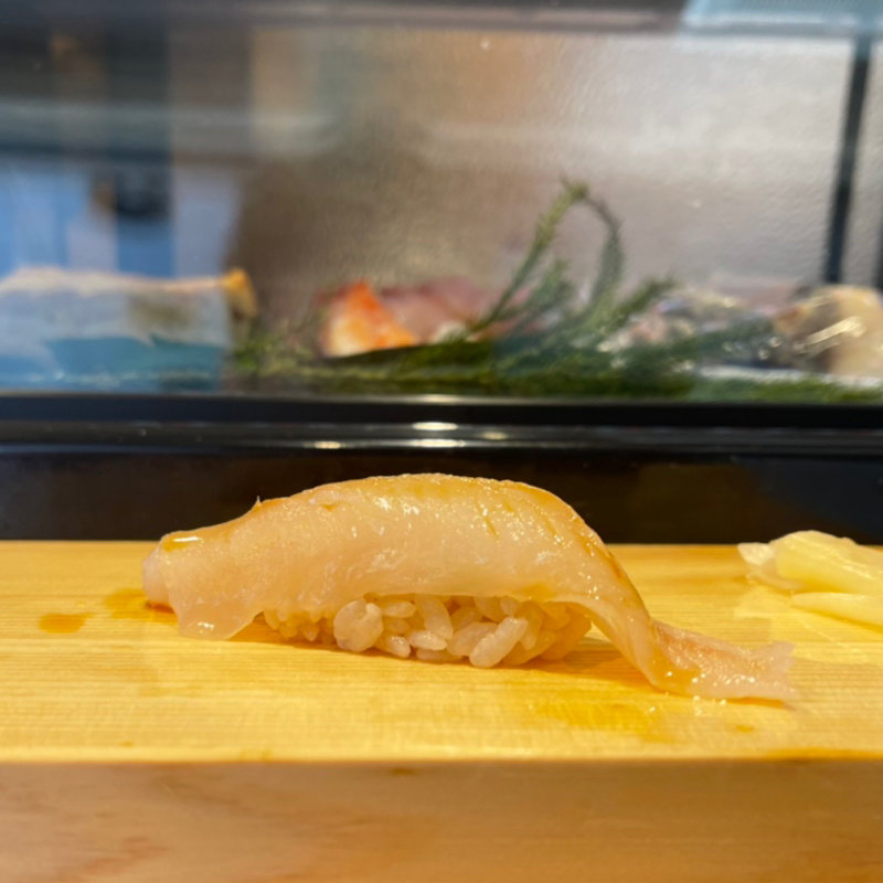 昆布〆キス(鮨屋とんぼ 栄店)