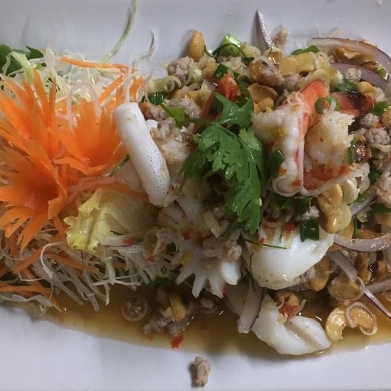 レモングラスのサラダ(メイサイストアー )