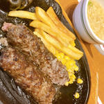 炭焼き超粗挽きビーフハンバーグランチ210g(ブロンコビリー 伏見桃山店 )