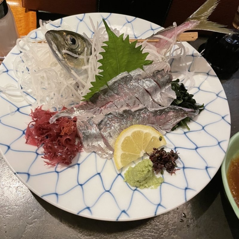 あじの刺身(居酒屋 まる家 西中洲 （まるや）)