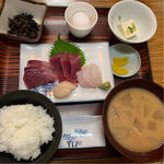 お刺身定食