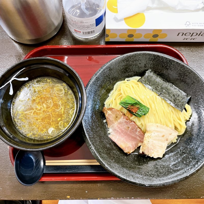 鶏とゆずの白しょうゆつけそば(創作麺処　スタ☆アト)