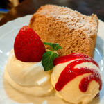 米粉のシフォンケーキ いちご