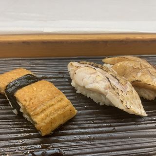 うなぎ　ノドグロ(醤油炙り) ノドグロ(塩炙り)(呉竹寿司 )