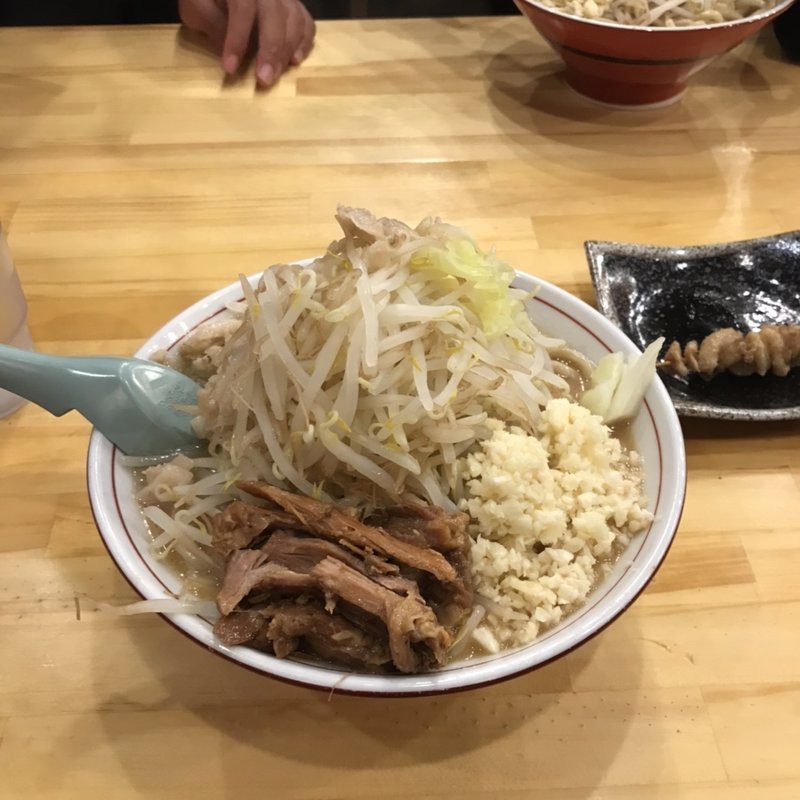 (革命飯店 世界のチェ・タケダ)