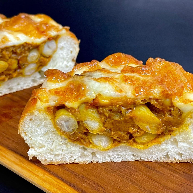 ココナッツスパイスカレーの甘辛ピゼッタ(オークウッド)