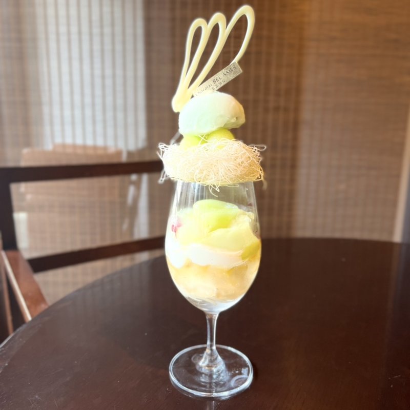 メロンホワイトチョコパフェ(ベルアメール 京都別邸 )