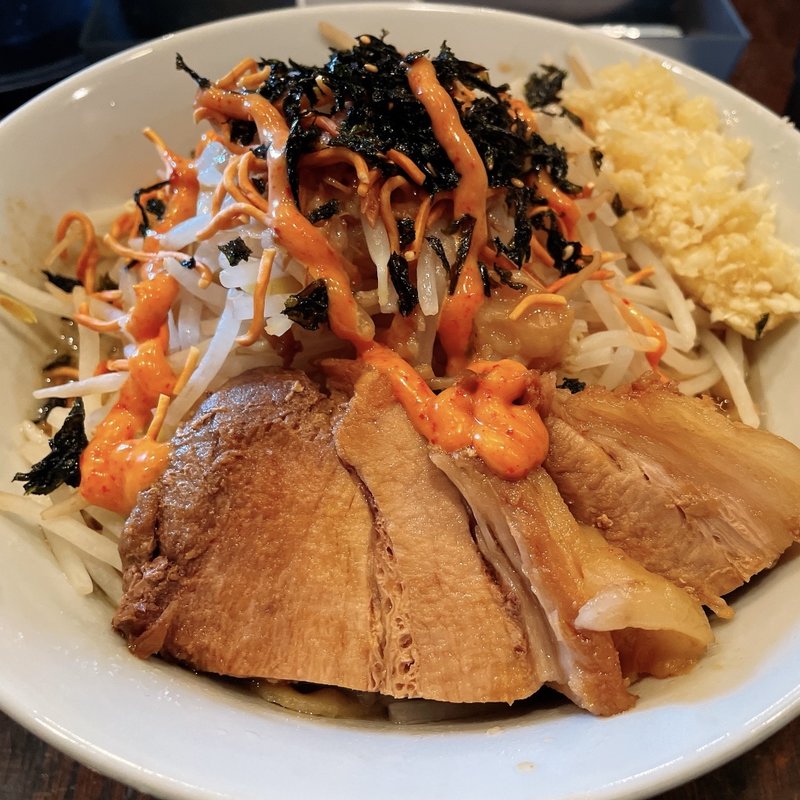 緑(NOODLE HOUSE らみょん)