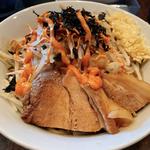 緑(NOODLE HOUSE らみょん)