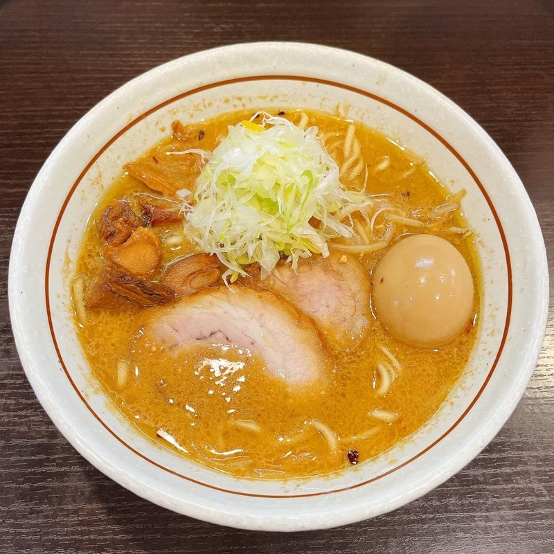 比内地鶏の味玉付みそらーめん(らーめん颯人 （ラーメンハヤト）)