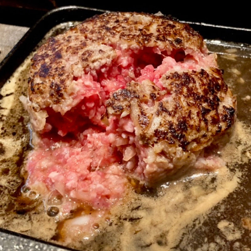 レアハンバーグ定食220㌘(焼肉ホルモン ブンゴ 天王寺店)