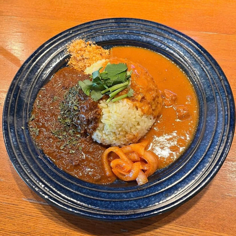 あいがけマキオカリー(三軒茶屋　ガリガリマキオカリー)