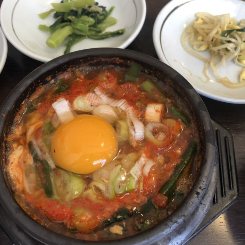 海鮮スンドゥブセット2辛(スンドゥブチゲタン)