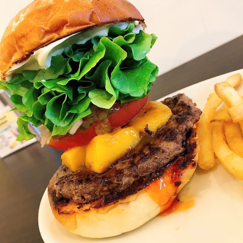 マンゴーチリバーガー(キノーズマンハッタンニューヨーク)