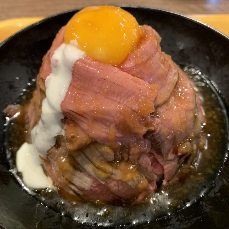 ローストビーフ丼　並盛(ローストビーフ星 イオン幕張新都心)