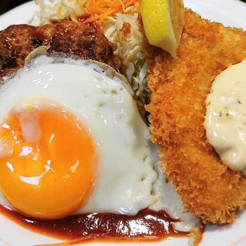 ハンバーグ＋カジキフライ(ハンバーグの店ベア )