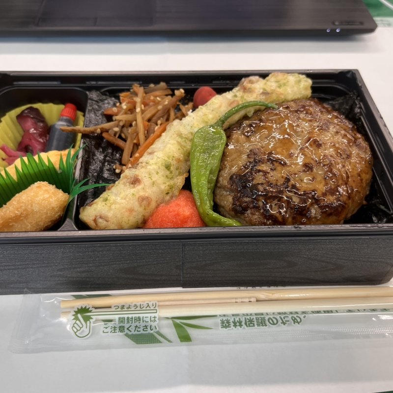 特製のり弁当(ハンバーグ&ステーキ 格之進F)