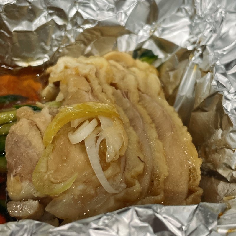 地鶏の蒸し物(刀削麺 祥龍房)