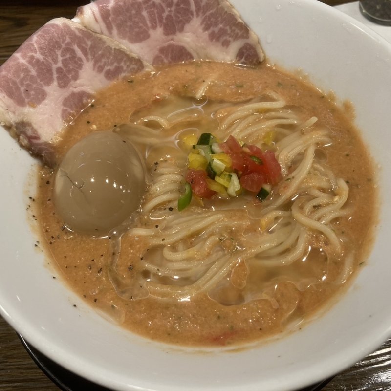 アーリオオーリオ香る京都産野菜のガスパッチョ冷やしラーメン(金彩〜KinIro〜)