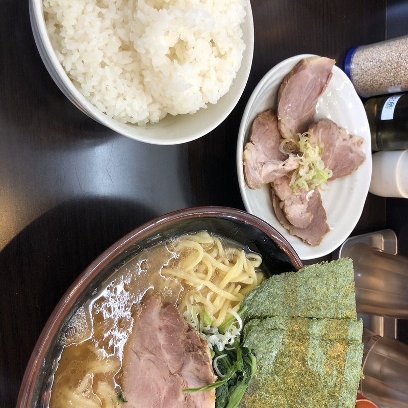 らーめん(横浜家系らーめん英 （ひで）)