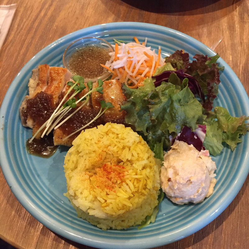 シャリアピンチキンステーキプレート(チキンワイルド 阿波座店)