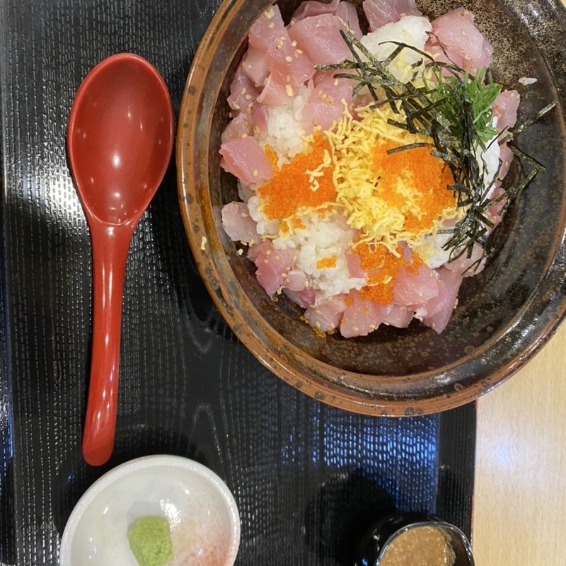 (博多漁家 磯貝 しらすくじらJRJP博多店)