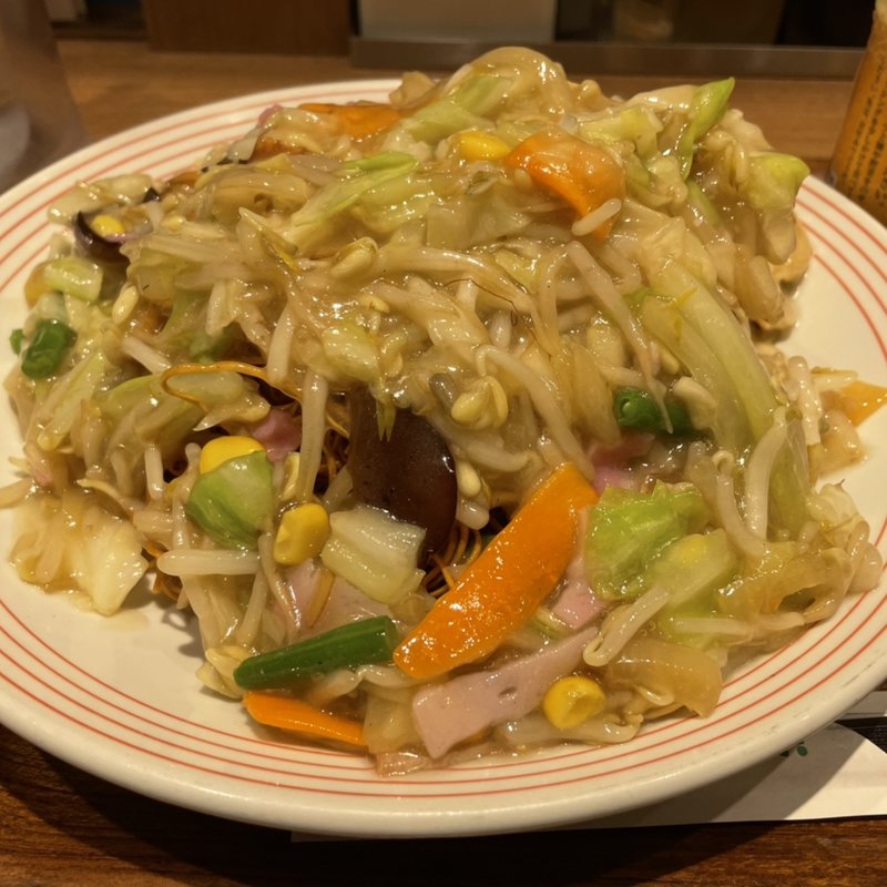 野菜たっぷり皿うどん(リンガーハット TOKYO PREMIUM 日比谷シャンテ店)