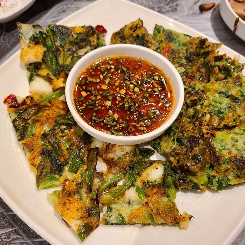 ニラチヂミ&海鮮チヂミ(板橋冷麺)