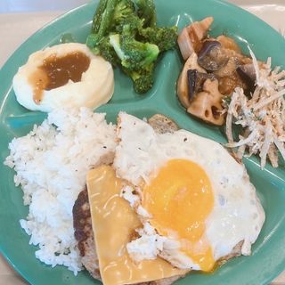 チーズロコモコ(Hawaiian Steak＆BBQ Merengue 三井アウトレットパーク 横浜ベイサイド店)