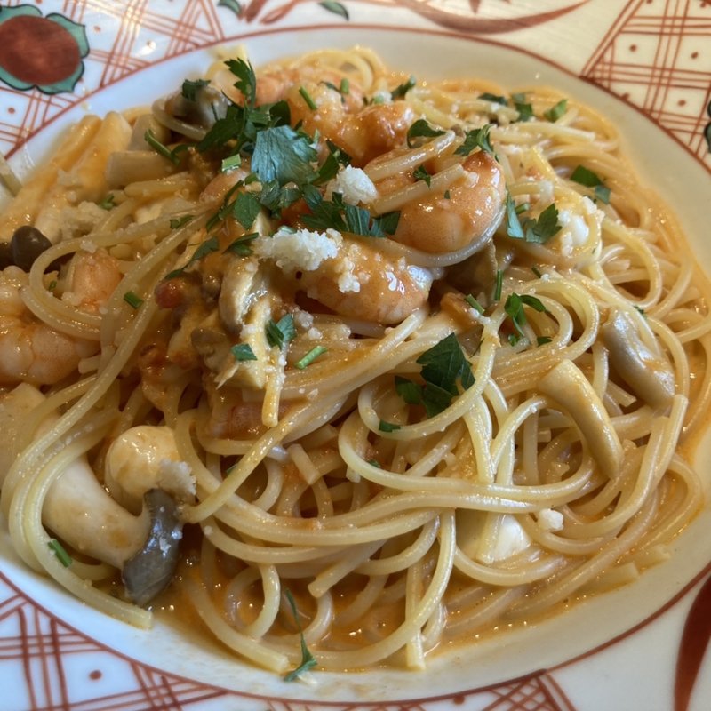 たっぷり海老とモッツァレラチーズのトマトクリーム(洋麺屋五右衛門仙台吉成店)