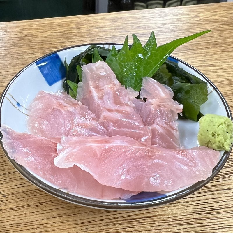 メバルの刺身(大衆酒場 増やま 本店)