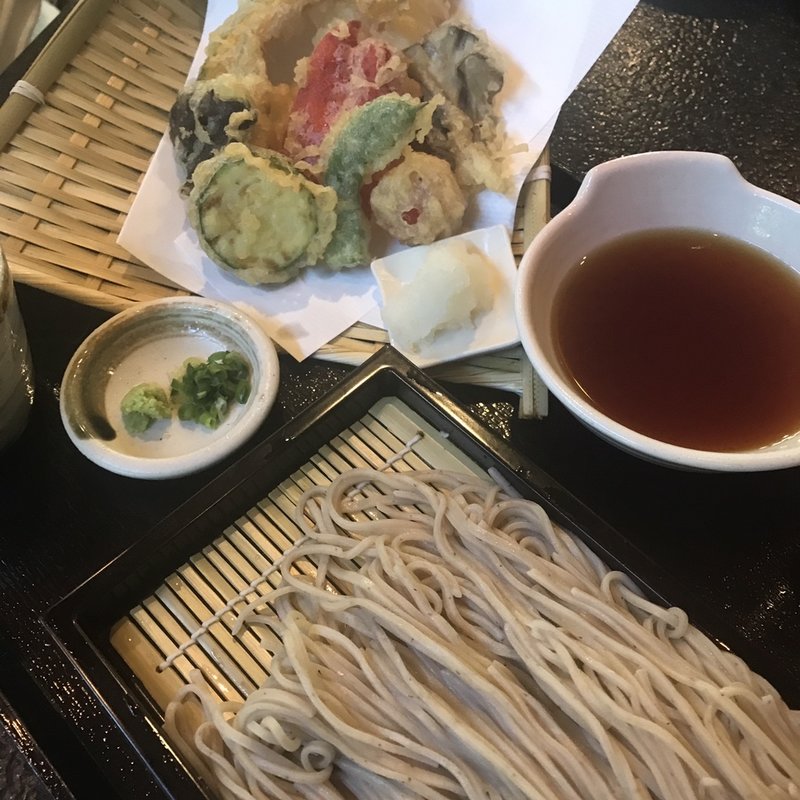 夏野菜の天せいろ(村民食堂 （そんみんしょくどう）)