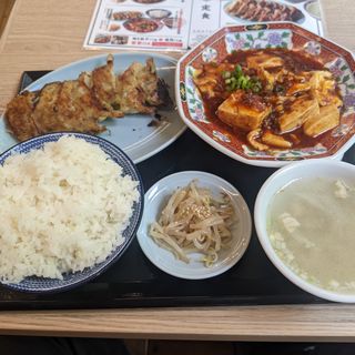餃子＆麻婆豆腐定食(大衆食堂あまつ 大崎シンクパーク店)