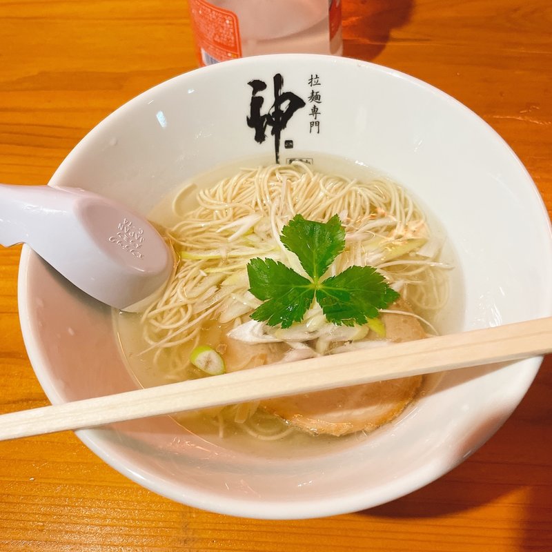 塩ラーメン(拉麺専門 神 ひろめ市場店)