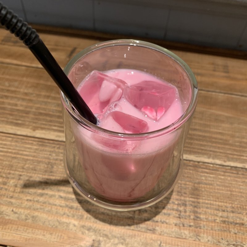 ピンクラテ(lohasbeans coffe)