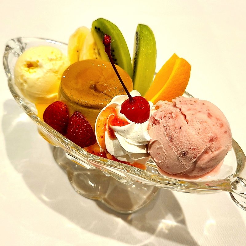 プリン・ア・ラ・モード
(不二家レストラン 数寄屋橋店)