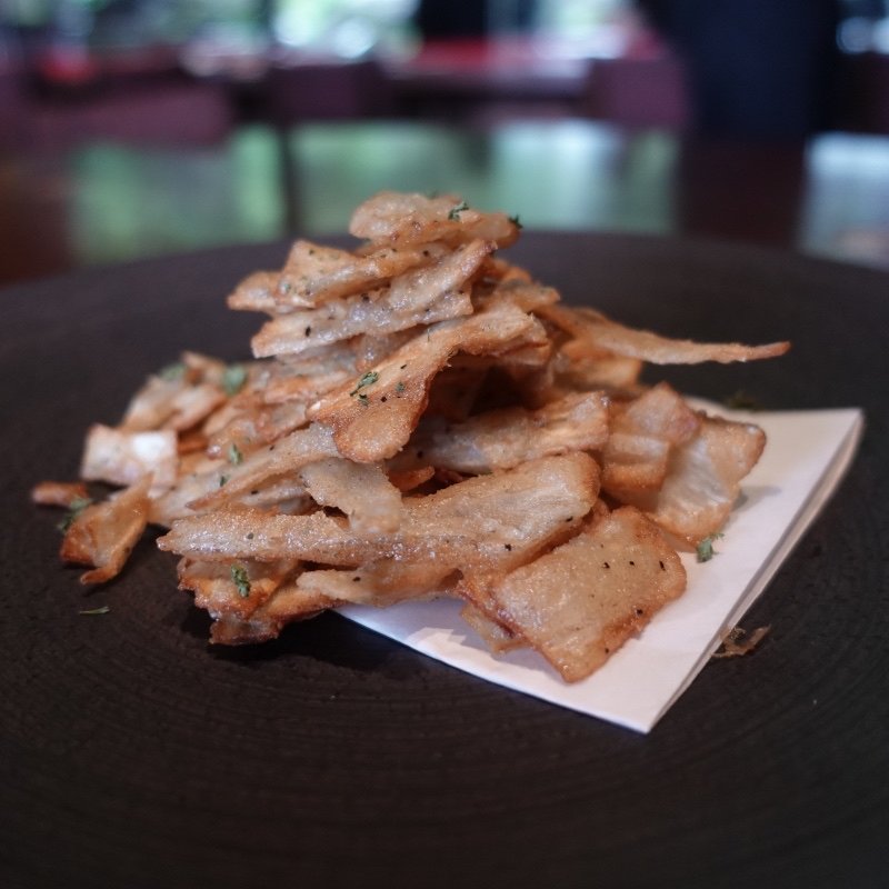 ごぼうチップス(GORA BREWERY & GRILL)