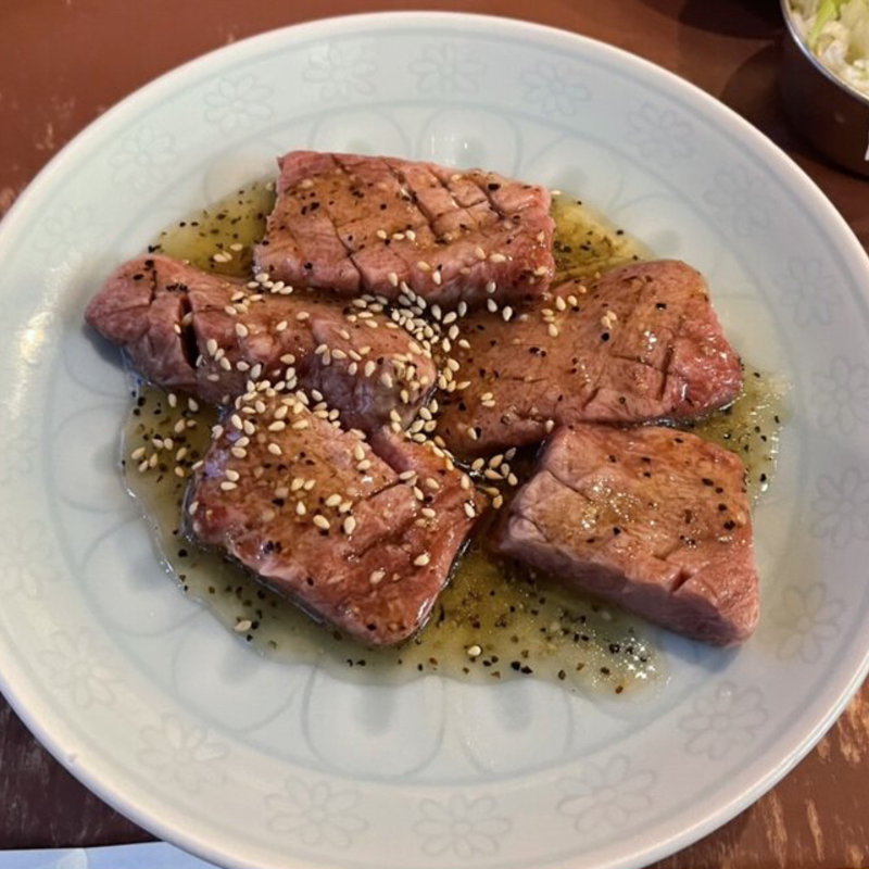 厚切りタン(ホルモンWABISABI DX)