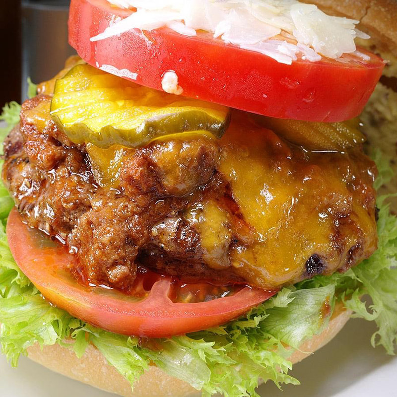 スパイシービーフラグーチーズバーガー(BeBu （ビブ）)