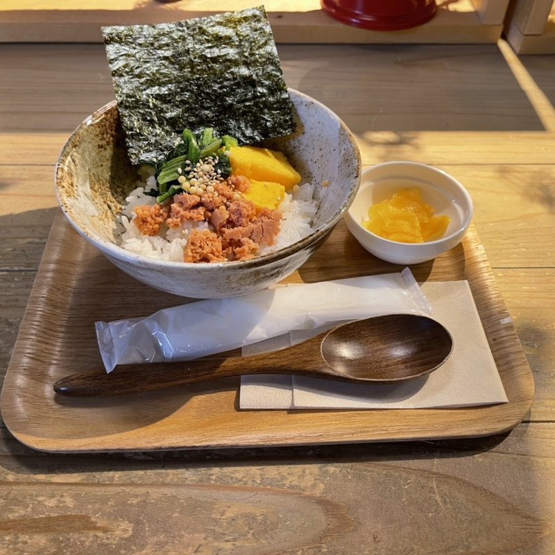 (ハレニワ食堂)