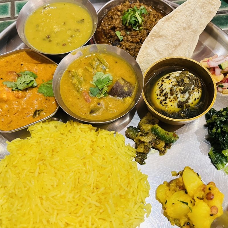 南アジアプレート（カリー3種盛り）(ニタカリバンチャ)