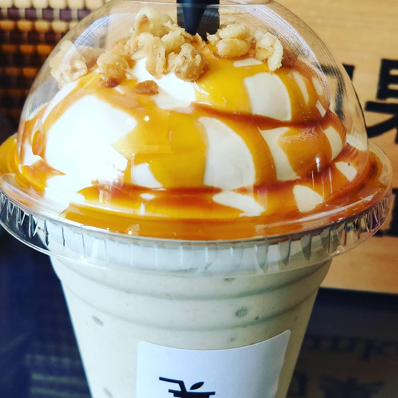 バナナキャラメルシェイク(氷屋cafe 旬果)