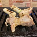 鶏ねぎま(焼肉 食肉卸 卸や 肉八 黒川店)