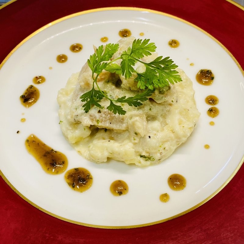 まと鯛のミルク煮込み(ガストロノミーア　サバニー)