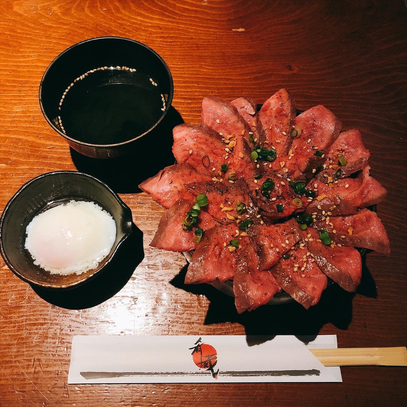 ローストビーフ丼(肴蔵 )